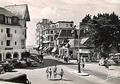 44 La Baule Place General Leclerc